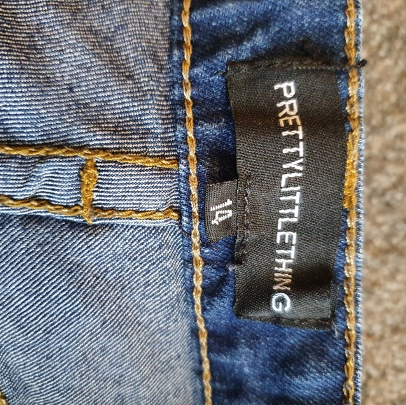 PrettyLittleThing size 14 two-toned jeans - Picture 5 of 6